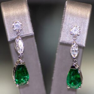 14k White Gold Diamond and Emerald Drop Earrings  SKU DDi-590-10016