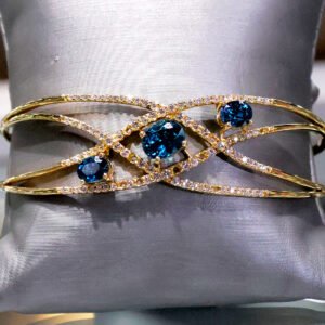 Yellow Gold / Triple Sapphire Diamonds Bracelet